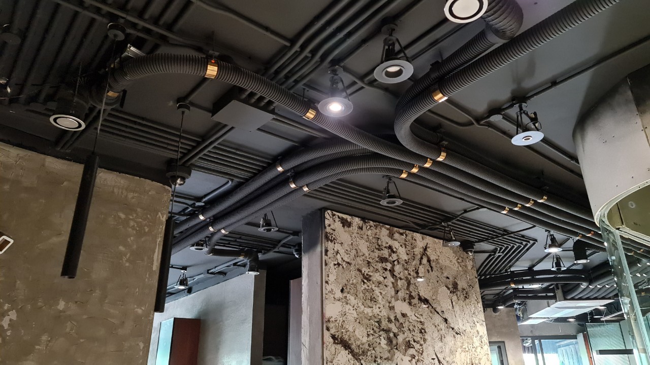 Lý do nên lắp đặt ống thông gió công nghiệp ở nhà máy dệt kim