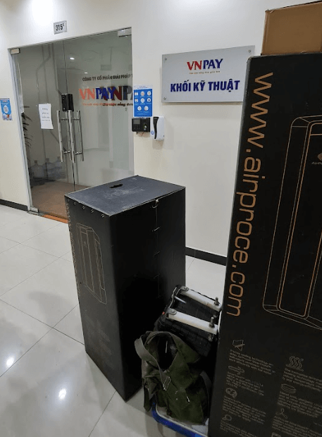 văn phòng làm việc VN Pay lắp máy lọc không khí AirProce 