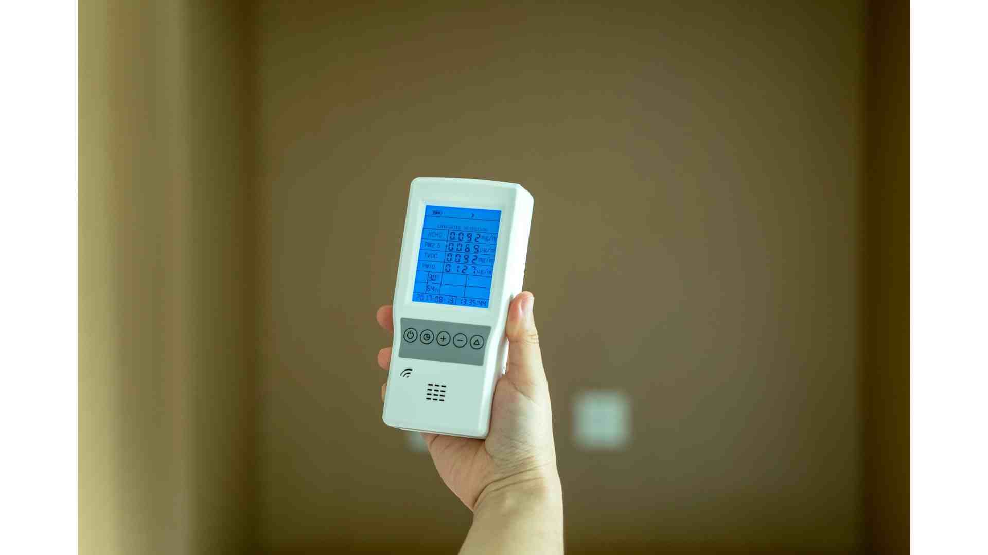 Đo chỉ số khí độc trong nhà bằng thiết bị chuyên dụng