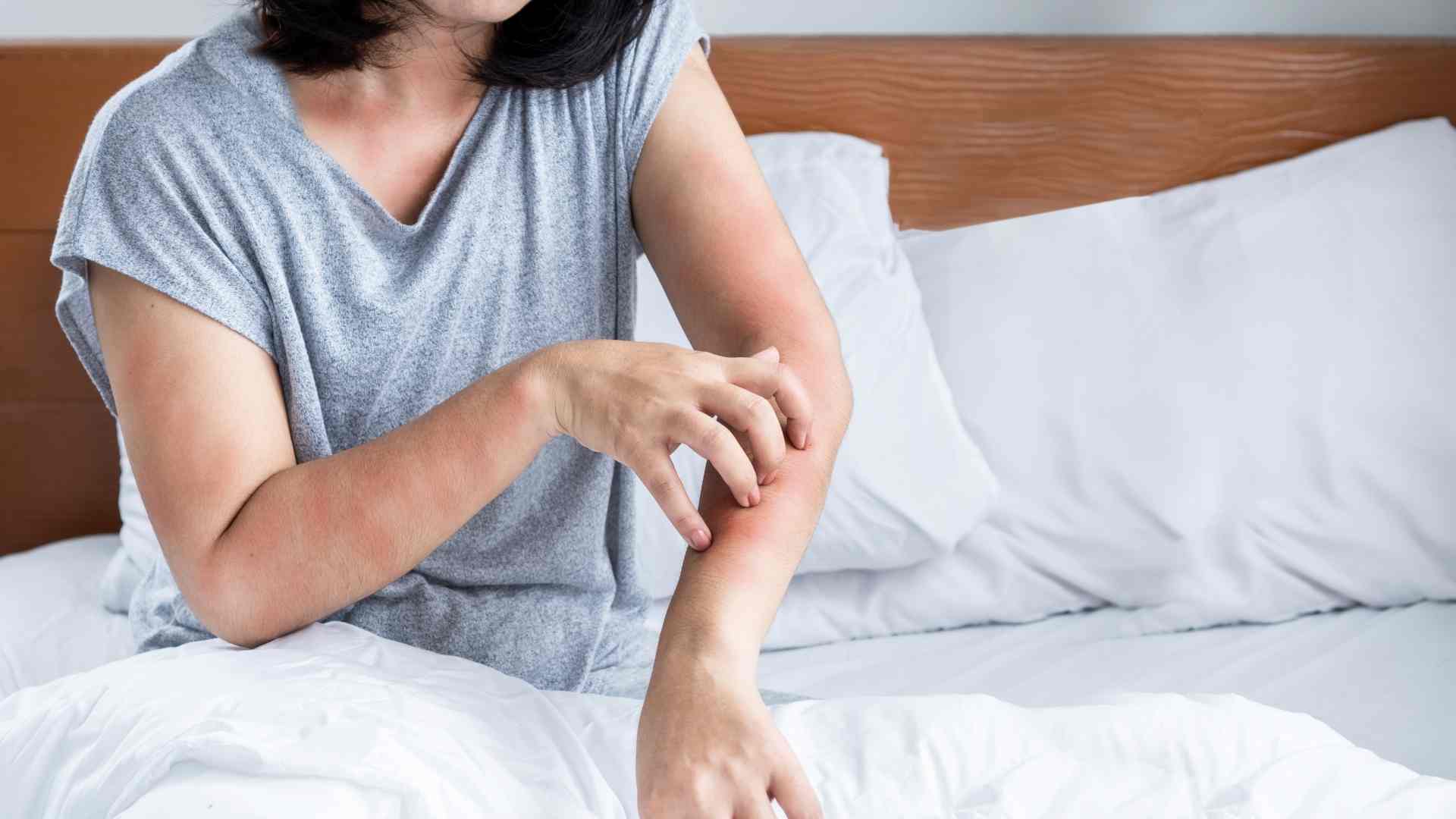 Tác hại của giấy dán tường - ảnh hưởng hô hấp và dị ứng