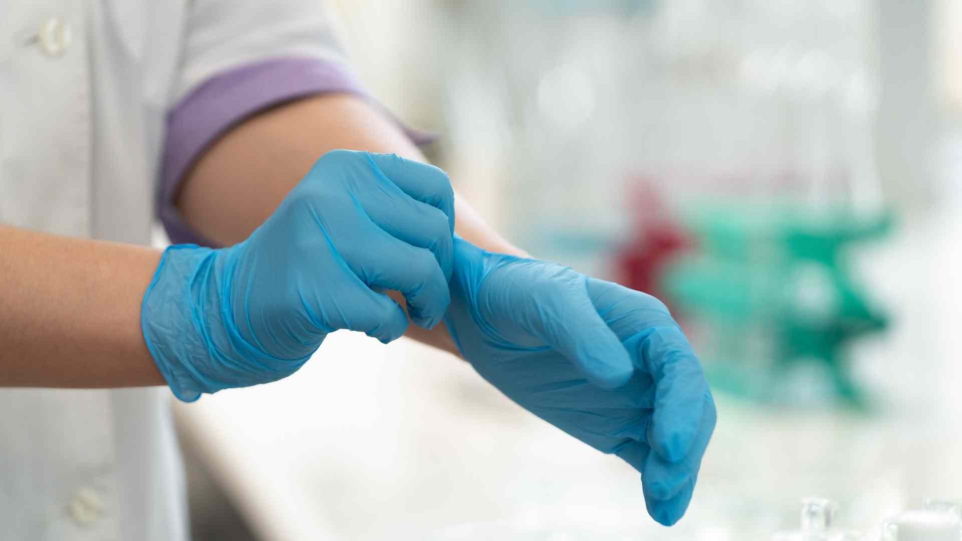 Bụi mịn và bụi y tế là nguồn ô nhiễm không khí bệnh viện