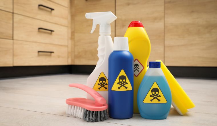 Top 5 Giải pháp ô nhiễm không khí trong môi trường nhà ở 4 Giảm sử dụng hóa chất trong gia đình