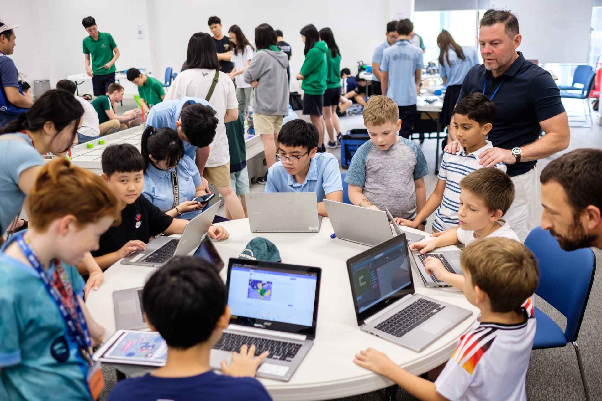 Máy lọc không khí cho trường quốc tế UNIS (1)