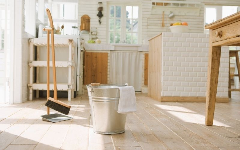 Không gian trong nhà