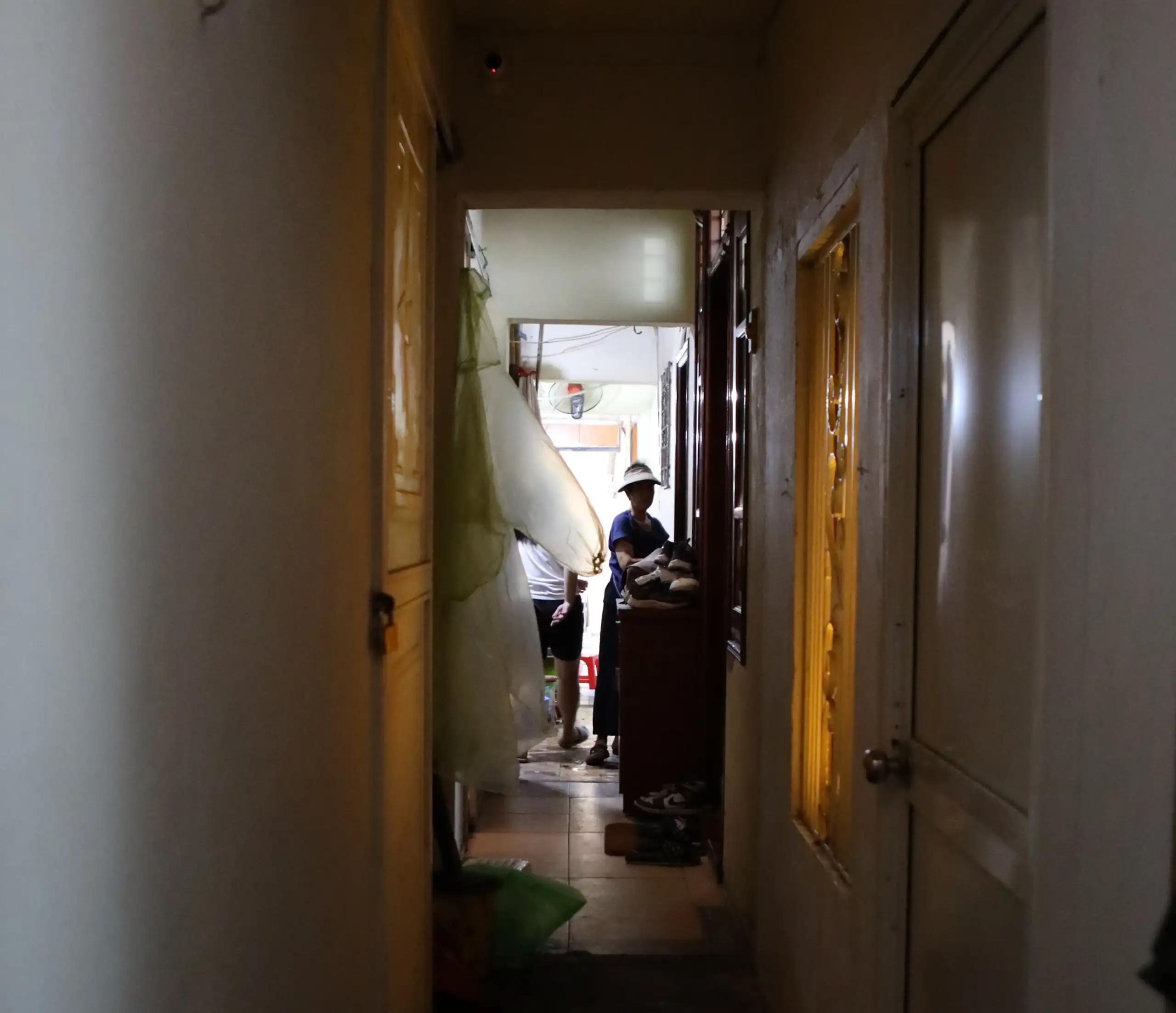 Xử lý nhà ngột ngạt hiệu quả: 5 cách đơn giản giúp không gian luôn thông thoáng 2 Nguyên nhân khiến nhà trở nên ngột ngạt, bí khí