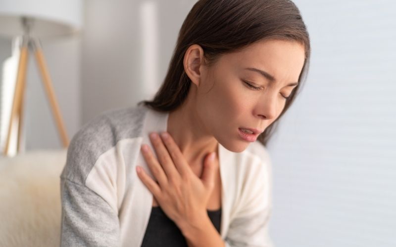 Bà bầu bị khó thở hụt hơi 3 tháng giữa có nguy hiểm không? 2 Nguyên nhân khiến bà bầu bị khó thở trong 3 tháng giữa