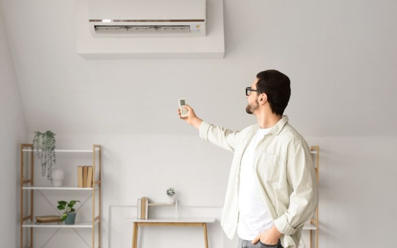 Lưu ý khi bật điều hoà trong phòng kín