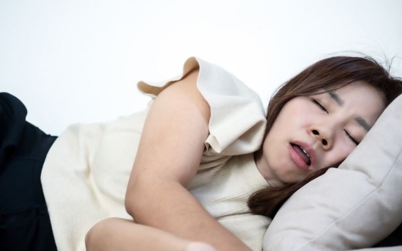 Dấu hiệu nhận biết tình trạng khó thở khi nằm ngủ