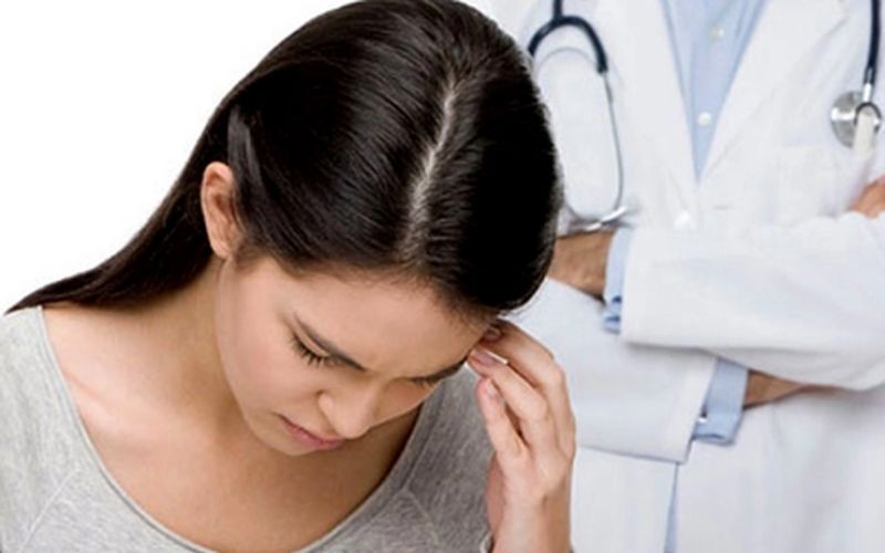 Tác hại khi ở phòng kín cả ngày