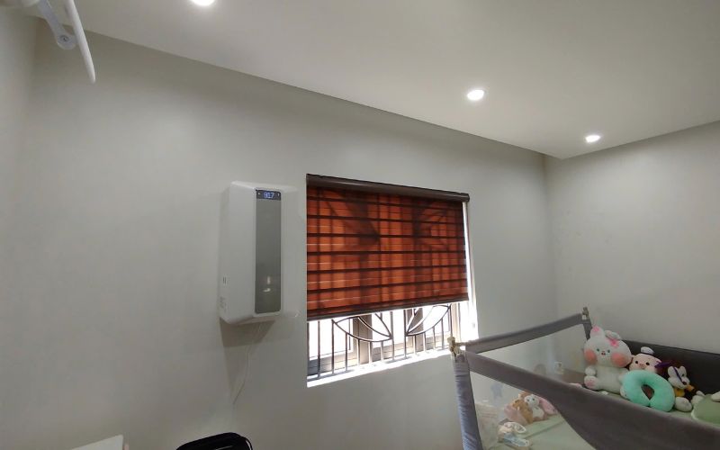 Trẻ em nghẹt mũi khó thở ban đêm: Giải pháp cải thiện không khí phòng ngủ 6 Lọc bụi mịn hiệu quả, hỗ trợ tạo môi trường ngủ sạch hơn