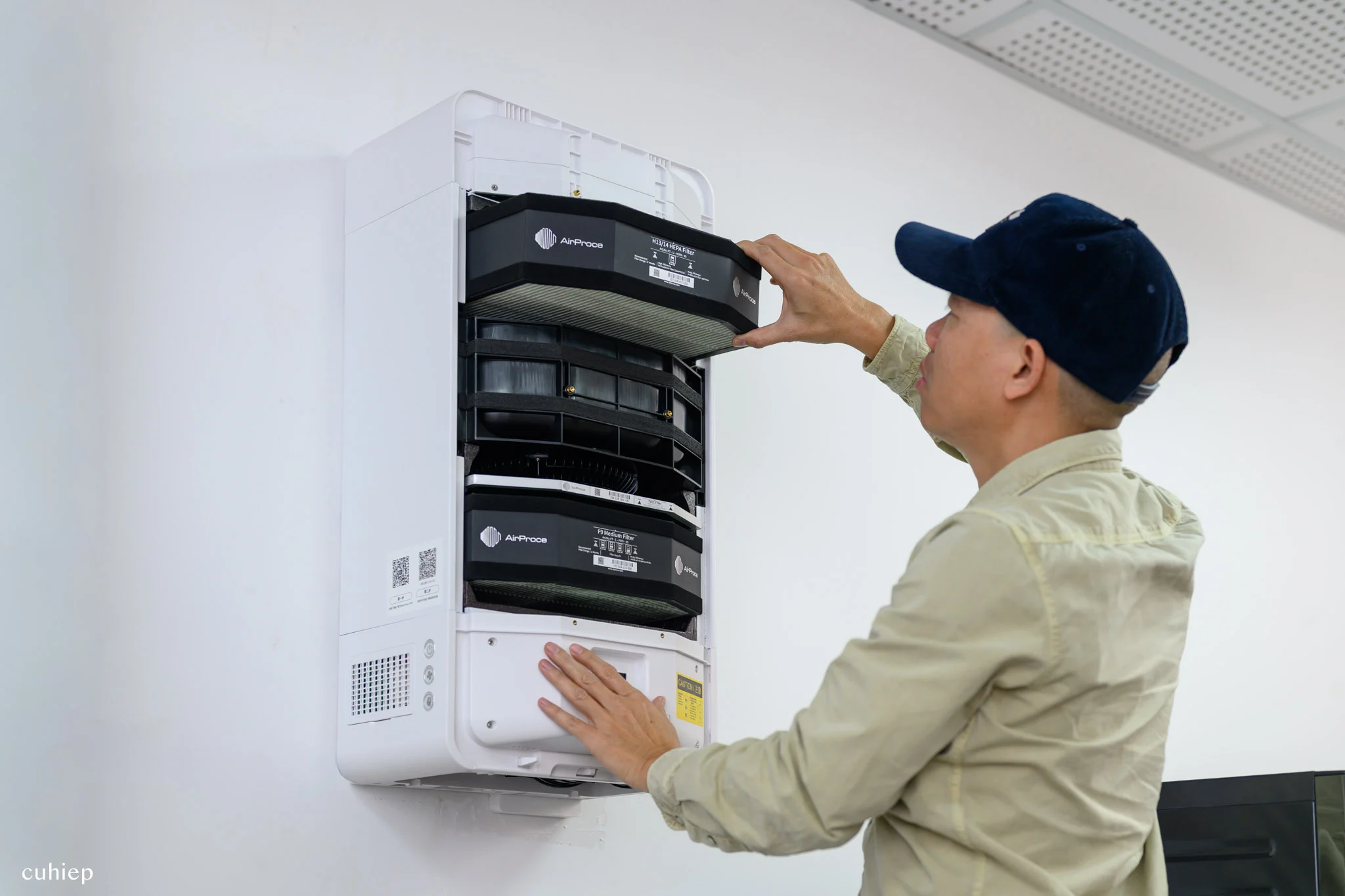 Máy sử dụng động cơ EC ebm-papst vận hành êm ái, bền bỉ