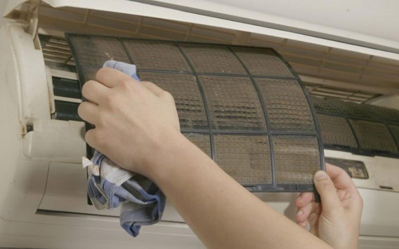 Vệ sinh máy lạnh định kỳ