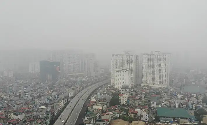 Làm sao để phòng tránh ô nhiễm bụi mịn cho cả gia đình? 2 Ô nhiễm bụi mịn làm suy giảm chất lượng không khí và ảnh hưởng trực tiếp đến sức khỏe con người