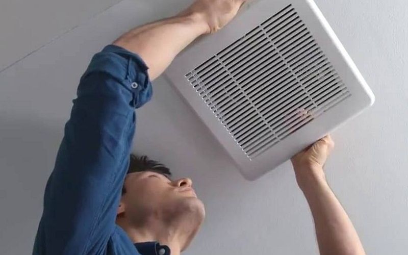 Hạn chế dầu mỡ và bụi bẩn tích tụ
