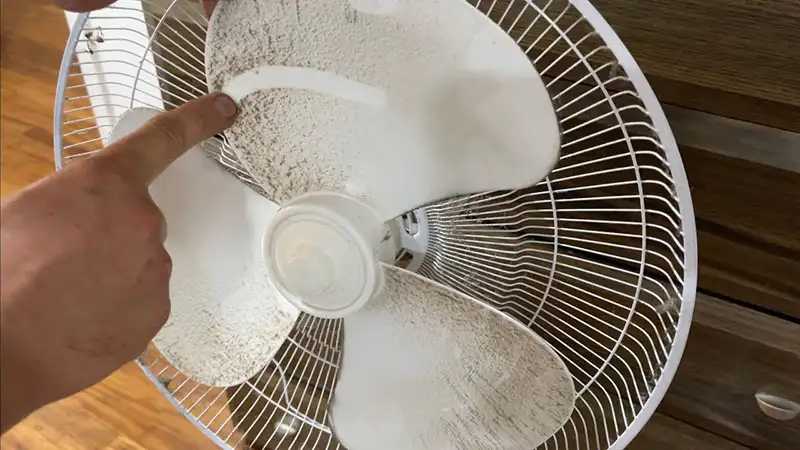 Nguyên nhân chính khiến cánh quạt điện hay bị bám bụi